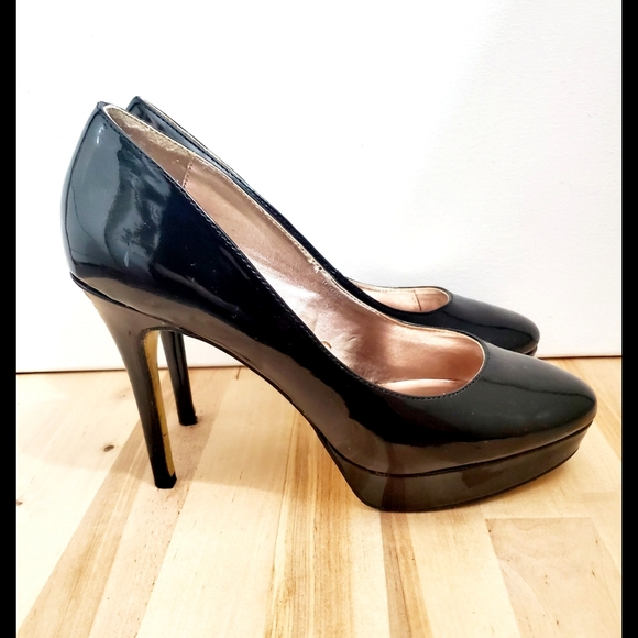 Steve Madden Shoes - Steve Madden Black High Heel Pumps